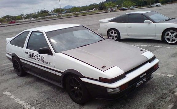 丰田AE86 (普通版和豆腐版) 纸模型图纸