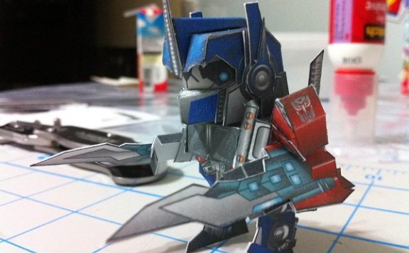 擎天柱 简易纸模 免费下载